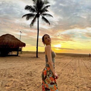 Nicole Jung Instagram - 코타키나발루우우우 !! 🌺 드디어 온다용 ?! 😱
 #나만없어카라#웨이브#wavve 3월27일