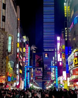 Nicole Maines Instagram - Pt. 1: Tokyo 🗾🗼