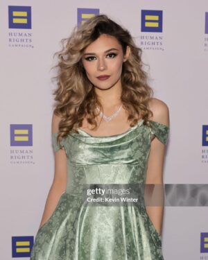 Nicole Maines Instagram - LA HRC Gala w/ @jaimecnningham 
I went to the mall again haha!

#transisbeautiful #actor #redcarpet