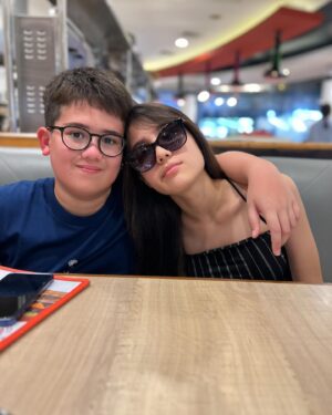Nicole Rossi Instagram - Happy Birthdayy to my brother🥳
Have an amazing birthday bro, lov ya🩵

@_justinrossi_