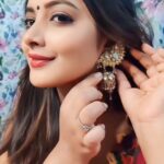 Nidhi Uttam Instagram - What JHUMKA ?💎✨♥️ #raniaurrockykipremkahani #jhumka #whatjhumka #jhumkagirare #nidhiuttam #aliabhatt