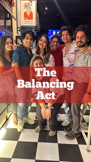 Nidhi Uttam Instagram - Mandatory Jamal kudu😝🤣🤣 
This balancing act was performed on my bday eve  when these lovely ppl surprised me 🤩🥳😝
@themohitpathak @mansii.jain1 DOP @karanpahwaofficial @ravigossain @abhinav.seeshore  @ayush_viz & @dishankarora9 ♥️thanks for making it such a happy memory!