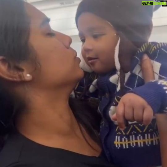Nikhila Sankar Instagram - Watch till the end! Her voice 💜 This cutie!!! The way she looks at me! Aldora💜💯 . . . . . . #reelstamil #reelsexplore #instagood #viral #beyou #funny #trendingreels #reelitfeelit #relatable #trending #foryou #reellife #videooftheday #instagramreels #tamilcomedy #tamilmovie #babygirl #baby #flight #cute #kiss