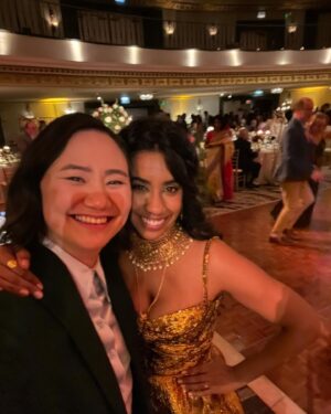 Niki Ang Instagram - gorgeous wedding in gorgeous chicago full of gorgeous reflective surfaces 

#wereallmarriedtonight