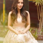Nikkesha Rangwala Instagram - Hello again Bangkok 👋 Hair @sunny_hairr Photo @kapil_parmar0751 Makeup @kavitaparmar_makeup_hair Outfit @bebe #loveyourself #bangkok #pattaya #onaroll