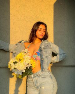 Nikkesha Rangwala Instagram - Thank you God 🌻 ☀️ 🎨 Hair and shot by @azaincoutinho. #summervibes #bikiniseason #magazineaesthetic #demin #sunsetlover #inmyownlane.