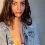 Nikkesha Rangwala Instagram - Thank you God 🌻 ☀️ 🎨 Hair and shot by @azaincoutinho. #summervibes #bikiniseason #magazineaesthetic #demin #sunsetlover #inmyownlane.