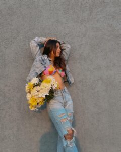 Nikkesha Rangwala Instagram - Thank you God 🌻 ☀️ 🎨 Hair and shot by @azaincoutinho. #summervibes #bikiniseason #magazineaesthetic #demin #sunsetlover #inmyownlane.