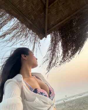 Nikkesha Rangwala Instagram - Goa Dump 💕💡🌴