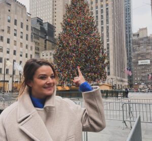 Nikki DeLoach Instagram - One of my favorite NYC moments. Taking our girl  @kimberleysustad to see the Rockefeller Center Christmas Tree. We love you, Kim. 🎄