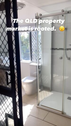 Nikki Osborne Instagram - That’s it. I’m staying homeless. 😅. #propertymarket #home #realestate #condemned #realestateagent #fyp #foryou