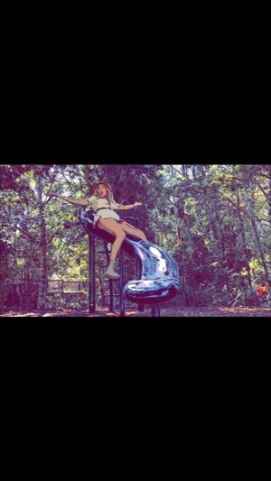Nikki Osborne Instagram - I honestly don’t get paid enough. #comedian #funny #funnyads #viral #reels #fyp