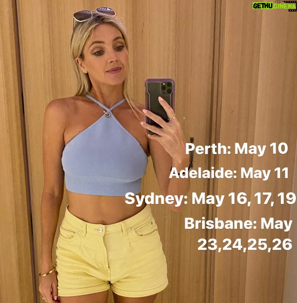 Nikki Osborne Instagram - Thought I’d post something in my civvies. See you at my show! Brisbane and Sydney only have limited tickets left so don’t fart around. #comedy #comedian #funny #nikkiosborne #angryaunt #spectrum