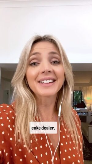 Nikki Osborne Instagram - Melbourne your turn! Sat 13th! There’s already hundreds of you. Let’s sell it out. @thecomicslounge #comedian #reels #spectrum #funny #viral