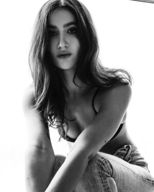 Nikohl Boosheri Instagram - ▫️▪️▫️