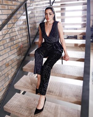 Nila Fırat Instagram - Gecen sene bu zamanlar🕷
@miinofficial 🖤
_______________________
Makyaj @berkersan 
Fotoğraf @umittaylan