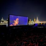 Nilam Farooq Instagram – 2000 Leute in Dresden beim Open Air Kino… ihr glaubt gar nicht wie das mein Herz berührt. Habt ihr den Film mittlerweile irgendwo sehen können? #contra #freiluftkino