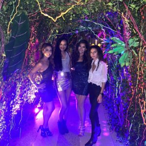 Nimisha Mehta Instagram - A bit late to the party but a quick photo dump of a fun girls night out! ❣️❣️❣️