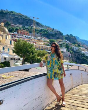 Nimisha Mehta Instagram - Fill your life with majestic colours everywhere you go 💚💛💙 #Positano #ColourfulLife