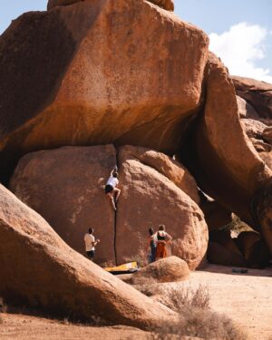 Nina Caprez Instagram - It’s Saturday night! Hope you’re having a good weekend.
To celebrate these early spring temps here in Europe, I share some top climbing moments during our recent trip to Morocco. Enjoy this magic selection by @jeremy_bernard_photography 

@andreabasecamp @arcteryx @petzl_official @scarpaspa @hydroflask @julbo_eyewear