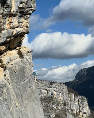 Nina Caprez Instagram - Happy to be back on some bigger trad routes and to send some sports 8a.

Vercors is always a good combo of multipitch/sports/sun/friends.
Together with @cedriclachat we taught  some of our big wall and trad experiences with @pauline.mhe to prepare her best for her upcoming French climbing guide diploma.

Tick-tack… in July my au paire will leave us in order to become a climbing guide. Good luck Popo!

@petzl_official @julbo_eyewear @scarpaspa @arcteryx @totemmt