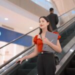 Nina Kozok Instagram - Guys kenalin laptopku, Asus ROG Zephyrus G14 yang bertenaga AMD Ryzen™️ 7 8845HS Processor yang #BeneranCepat. Bikin betah ngegame seharian karena gak pernah nge-lag. Prosesornya yang canggih ini bikin laptopnya juga punya baterai yang awet dan tetap stabil meski tanpa dicolok charger. Pokoknya #BeneranBisa ngegame dengan nyaman di mana aja! Selain itu, prosesor inovatif ini juga sudah terintegrasi dengan Chip AI Engine yang bisa bikin akses software atau aplikasi berbasis AI dengan proses yang mudah dan cepat. Jadi terus produktif dimanapun dan kapanpun deh. AMD lagi banyak promo nih, cek di sini ya https://www.tokopedia.com/discovery/amd #AMDRyzen #RyzenAI #Ryzen7000