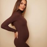 Nina Seničar Instagram - And just like that… Baby Nr. 2 loading! 🤯🤎