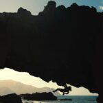 Nina Williams Instagram - “Outdoor athlete” : people who recreate in and around this amazing place we call Earth. @freaksofnature___ is the first skincare brand designed specifically with the outdoor athlete in mind. I’m partnering with Freaks of Nature because I am passionate about how we, as outdoor athletes, think about our future. Skincare is a small step in the broader direction of sustainability - how are we protecting our planet AND our bodies? How can we do the things we love in ways that take care of ourselves AND the world around us? These questions don’t have to be exclusive of each other as we think 5, 10, 20 years ahead. @freaksofnature___ meets the standards for high quality skin care: dermatologist tested, vegan, fragrance & cruelty free. It is also Reef Safe per the Hawaii Reef Compliant Act, packaged in 100% recycled ocean bound plastics, and contains zero microplastics in of itself. This brand’s commitment to the planet alongside a quality product makes me confident in supporting their mission. Plus, it really does feel good on the skin 😌 📸 @cole_barash @dirtyprettyproductions #freaksofnature