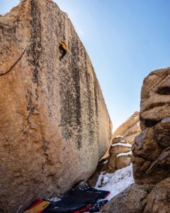 Nina Williams Instagram - In 2012, @alexhonnold did the first ascent of a 50ft boulder in the Beehive area of the Buttermilks. @lonniekkauk did the second ascent in 2013 followed by @ethan_pringle and @_steven_roth in 2014, @fabi_buhl in 2017, and @rockninja_8a in 2018. Two days ago, on March 18th 2019, I climbed the lucky 7th ascent of Too Big To Flail (V10/5.13d). . I’m still processing the experience and will share a more complete story later. For now I am simply, joyously grateful. . @james_lucas, @oceangoingmonkey, and @simoore: you guys hiked out SO many pads and helped maintain the serene atmosphere I wanted for this climb. It wouldn’t have come together without your help. . To the Bishop locals who donated pads: @andyliu84, @hostelcaliforniabishop, @katielambert, @benjaminditto, and the Zoo. You guys rock. I thankfully didn’t end up needing them but they sure were nice 😜 . And shoutout to @climberchica for the belay on last years’ trip when all the beta fell into place. It was a highlight of this whole journey. . The endeavor of working and climbing Too Big really does take a village, and I appreciate everyone’s help from the bottom of my heart 💛🧡🖤 Thank you thank you thank you. . 📸 @oceangoingmonkey and @simoore 🙏🏻 #climbing #bouldering ?😂 #highball #payahuunadü #Buttermilks