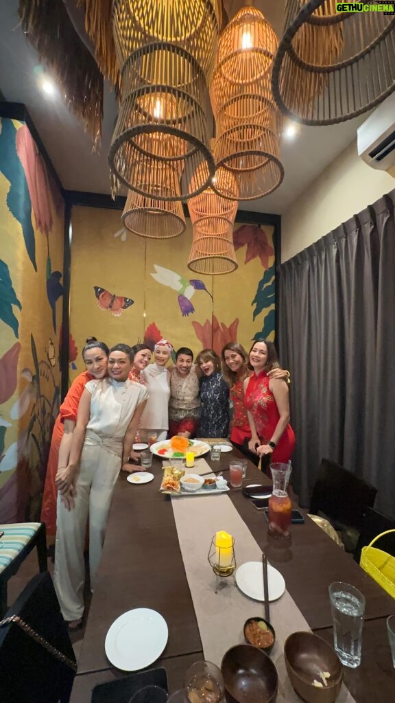 Ning Baizura Instagram - Thank you girls !!! Esp to @ccserenacc for gathering us, so so good to see u all.. thank you to @dancingfish.my for the wonderful dishes and letting us laugh as loud as we can.. (esp me) LOL Love my ladies @ccserenacc @dynasmokhtar @daphneiking @yasminyusuff @sazzyfalak @yasminhani @atiliaharon May we all be more Happy, More Prosperous, More Peaceful, More United, More Understanding….More Loving & Kind… More Mindful …More More More 💕💕💕💕💕💕💕💕💕🙏🏾🙏🏾🙏🏾🙏🏾🙏🏾 Ammmmmmmminnnnnnnn Happy New Year