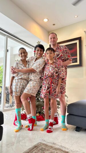 Ning Baizura Instagram - Wishing you all a great  family times  and happy holidays :) love from “ The Daltons” to all of our family in the UK, Ireland,, friends from all around the world, we want to wish you a fabulous new year and do take care for this holidays.  P/S we have celebrate Christmas for the last  17 years already,  because we embrace our tradition and culture. It has nothing to do with our Faith…  so speak and share wisely.. this is our personal life.. if u hv something nasty to say.. shut it.. only good vibes are allowed.. we are Happy so Just Pray for our happiness…  Tq  #beclevernetizens #respect #mixedmarriage #judgingisugly #onlylove #weloveu