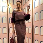Ning Baizura Instagram - Such lovely afternoon spent well with @alia6astamam & @zaloramy Congratulations on the beautiful cinematic “OldHollywood“ theme. Super comfy Super cool, the Burgundy is definitely my favorite. Quick get a set or two for yrself now…. #ninggoeshollywood #classic #raya2024 #fyp