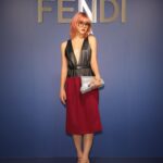 Ninon Instagram - @fendi #FendiWinter #pr 🖤📿