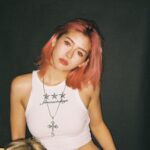 Ninon Instagram - come a lil closer