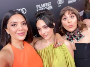 Niousha Noor Instagram - A few BTS shots from our opening night in Munich and done! 💚🤍♥️ 
چند تا عکس ديگه از فستيوال فيلم مونيخ برای فيلممون The Persian Version @sonyclassics @filmfestmunich @sonypictures.de