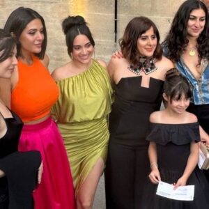 Niousha Noor Instagram - A few BTS shots from our opening night in Munich and done! 💚🤍♥️ 
چند تا عکس ديگه از فستيوال فيلم مونيخ برای فيلممون The Persian Version @sonyclassics @filmfestmunich @sonypictures.de