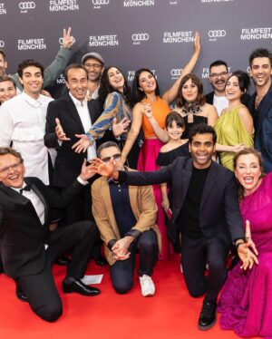 Niousha Noor Instagram - Still high from the incredible weekend, with The Persian Version opening Munich Film Festival. Thank you @filmfestmunich, @sonyclassics   @sonypictures.de for such an epic night. I’ll never forget this feeling and what it meant. 💚🤍♥️

A big thank you also to @jilaatelier for killing it as usual and @lisaagho for the beautiful glam.