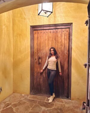 Niranjani Ashokan Instagram - 𝐌𝐚𝐝𝐞 𝐢𝐧 𝐕𝐚𝐧𝐧𝐢𝐥𝐥𝐚𝐚𝐚𝐚𝐚𝐚 💫

.
.

#niranjaniashokan #awaydays #casual #boots #vintage #vanilla #newyork #wine #instafashion