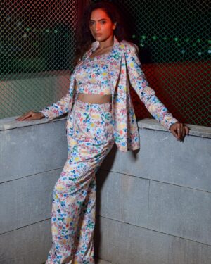 Niranjani Ashokan Instagram - Am I a Limited edition?
BEAUTY WITH BRAIN & A DEADLY ATTITUDE😉

.
.

@irst_photography @musstardyellow @smokey_makeupbar_ 

#niranjaniashokan #bossbabe #unbreakable #unstoppable #selfmade #standardpoodle #lifestyle #model