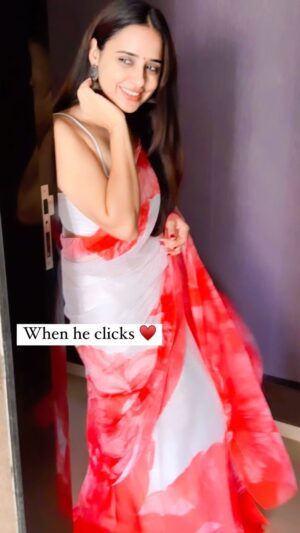 Nisha Nagpal Instagram - When he clicks😣🥰😂♥️🤍

#bae #photography #whenheclicks❤️ #love #nautanki #me #crazy #fyp #instareels #india #réel