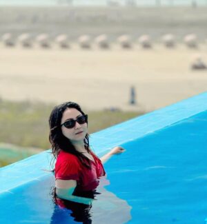 Nishat Priom Instagram - Refreshment, joy & relaxation 🩵♥️

#nishatpriom #nature #infinitypool #coxsbazar #refreshment #beachvacation