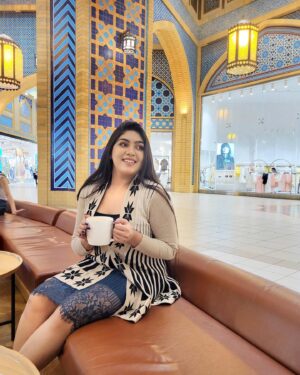 Niyuktha Prasad Instagram - I’m in love with cities I’ve been to and people I’ve never met.♥️

#favourite #picture #dubai #fun #explore #love #friendship #funny #time #goals