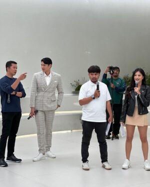 Noella Sisterina Instagram - Sporty talkshow with @taufikhidayatofficial and @glennvictor thank you for having me @oppoindonesia 🤍 #MC #MCjakarta #MCbyNoe