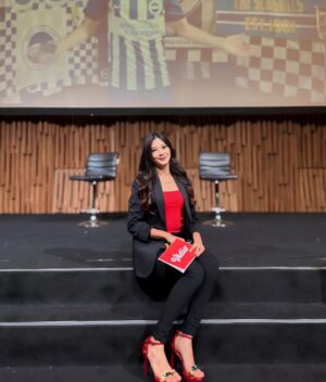 Noella Sisterina Instagram - MC for Virtual interaction with Owen Hargreaves in Vidio appreciation evening. @vidiodotcom #berhentinontonbajakan #MCbyNoe