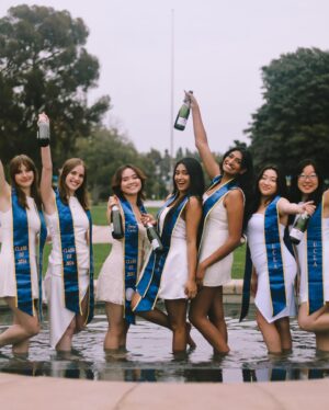 Noelle Sheldon Instagram - Grad weekend 🥳 peace out @ucla pics by @udonphoto !!