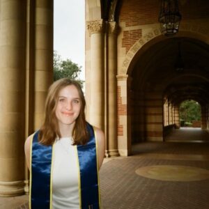Noelle Sheldon Instagram - The one where she graduates college!!! 💛💙Just finished at UCLA with a degree in psychobiology and minor in film!! Go Bruins!!