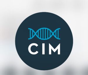 Noémia Costa Instagram - Olá a todos/as têm sido inúmeras mensagens a perguntarem-me em que consiste a cirurgia metabólica que fiz no @centroinovacaomedica qual o preço, etc.
Aqui fica o logótipo do @centroinovacaomedica onde podem e devem consultar e contactar a equipa de excelência que o Centro tem.
Eu fiz o mesmo.
A minha saúde melhorou de forma exponencial.
Estou em excelente recuperação e Feliz.
Sejam felizes. 🧡