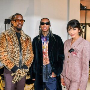 Nolwenn Leroy Instagram - Merci à @brunosialelli & toute la maison @lanvinofficial✨🤩🙏🏼 @morgandesteur #fashionweek #ss2022 #comicstrip 💥💬