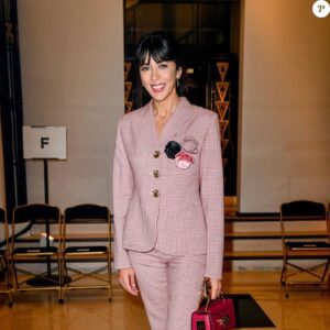 Nolwenn Leroy Instagram - Merci à @brunosialelli & toute la maison @lanvinofficial✨🤩🙏🏼 @morgandesteur #fashionweek #ss2022 #comicstrip 💥💬