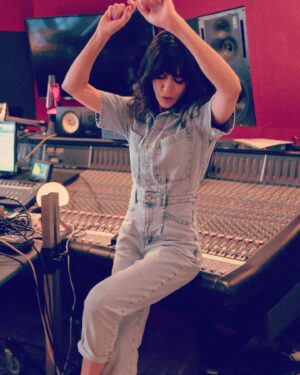 Nolwenn Leroy Instagram - Vous aussi vous dansez les bras en l’air sur « Brésil, Finistère » ???🙌🤔🤪😘